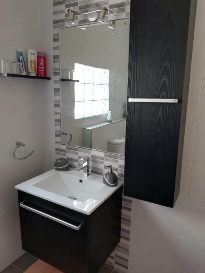 Studio Apartment With Private Terrace, Jacuzzi & Views Mosta Exterior photo